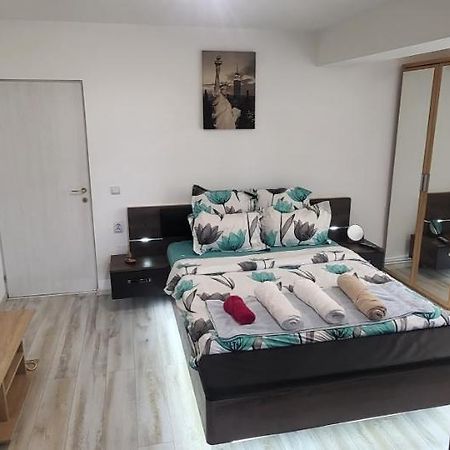 Etaj 4 fără lift. Garsoniera moderna, bloc nou Apartment Craiova Exterior foto