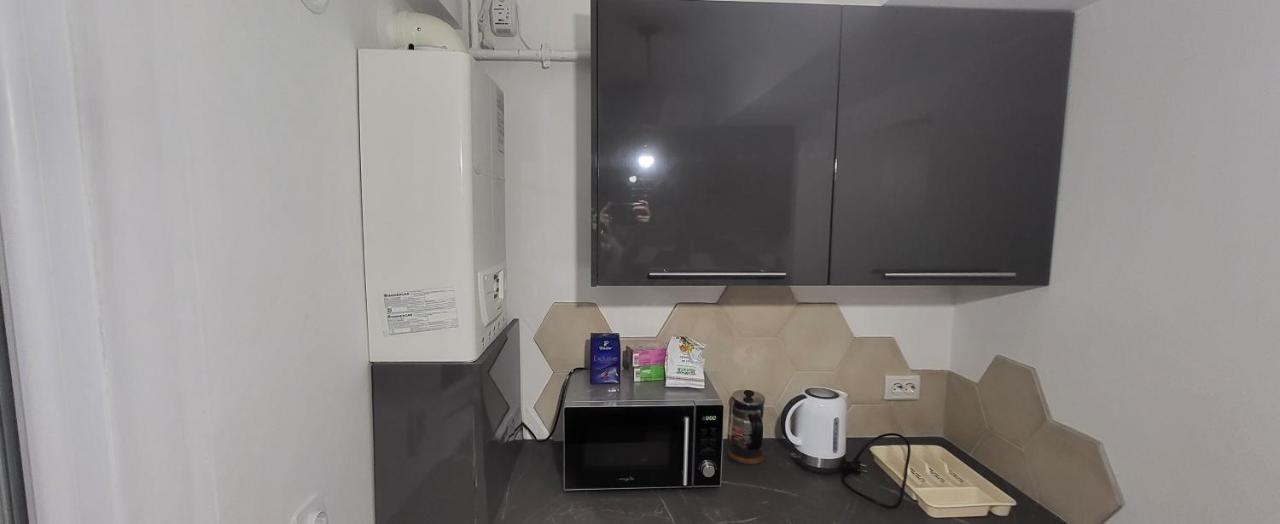 Etaj 4 fără lift. Garsoniera moderna, bloc nou Apartment Craiova Exterior foto